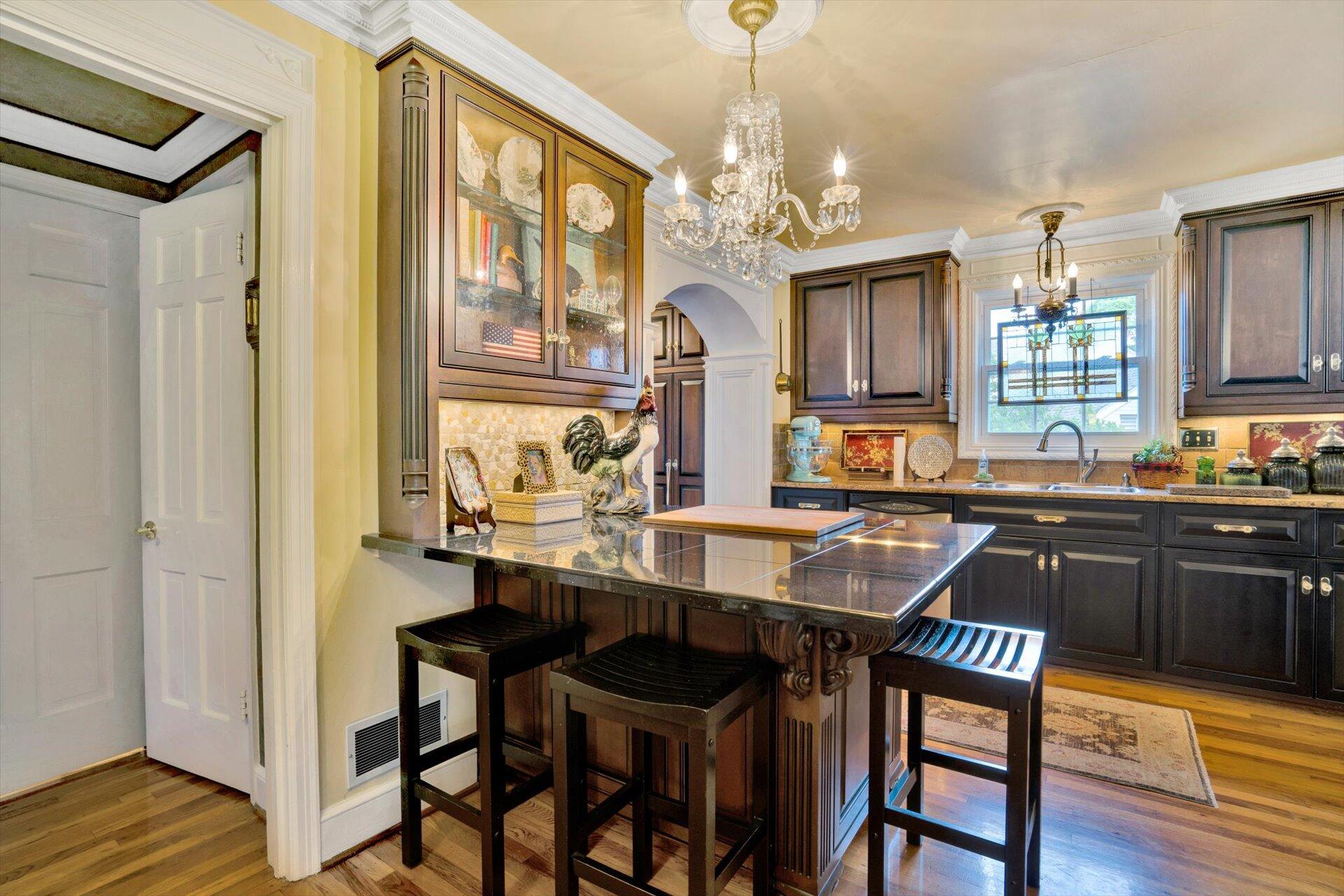 2311 Mt Vernon Road Southwest Roanoke, VA 24015 - Photo 13 of 52 Kitchen