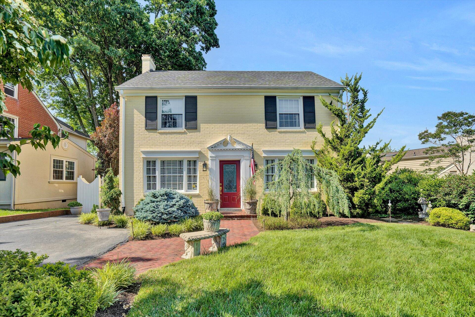2311 Mt Vernon Road Southwest Roanoke, VA 24015 - Photo 2 of 52 2311 Mt. Vernon Rd SW