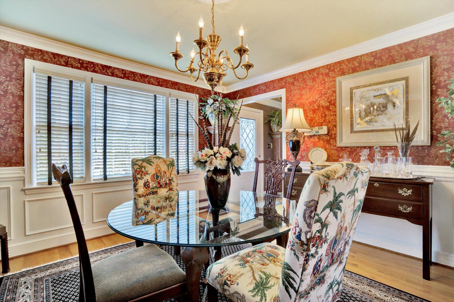 2311 Mt Vernon Road Southwest Roanoke, VA 24015 - Photo 10 of 52 Dining Room