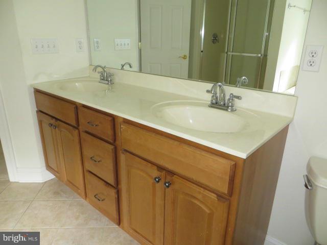 28 Wood Chip Road Elkton, MD 21921 - Photo 17 of 26 MASTER DOUBLE BOWL VANITY