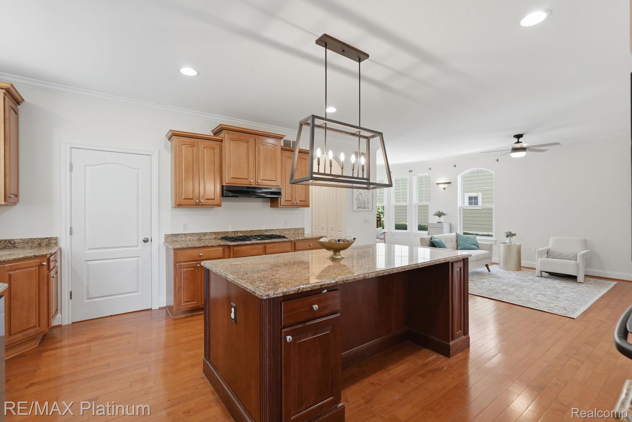 1713 Town Commons Drive Howell, MI 48855 - Photo 10 of 44 13-web-or-mls-1713_Town_Commons_Dr_013.jpg