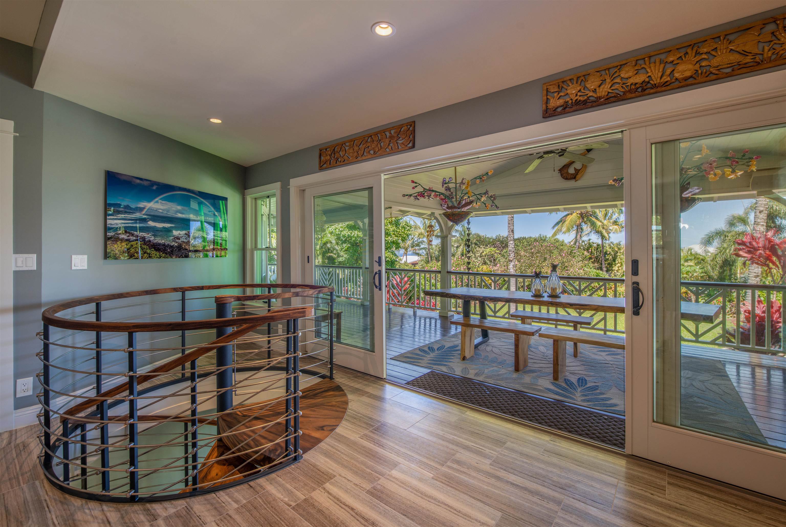 65 North Holokai Road Haiku, HI 96708 - Photo 23 of 50 a view of a living room and dining room