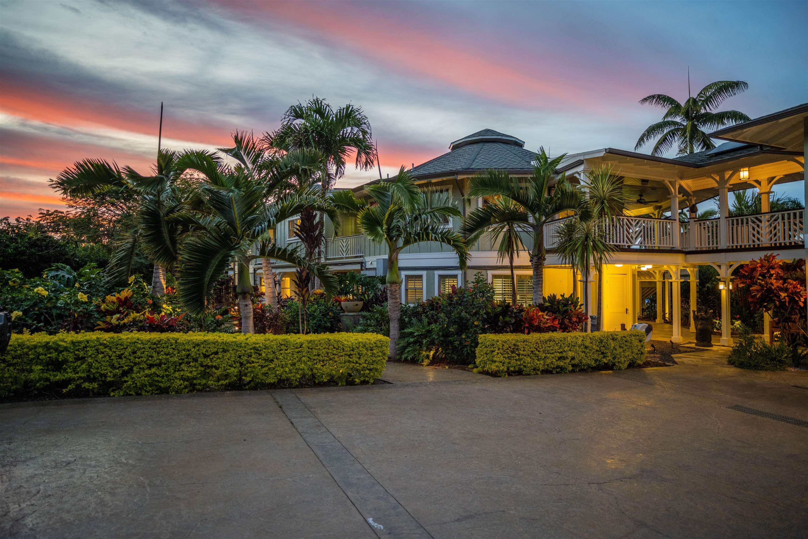 65 North Holokai Road Haiku, HI 96708 - Photo 4 of 50 a view of a building