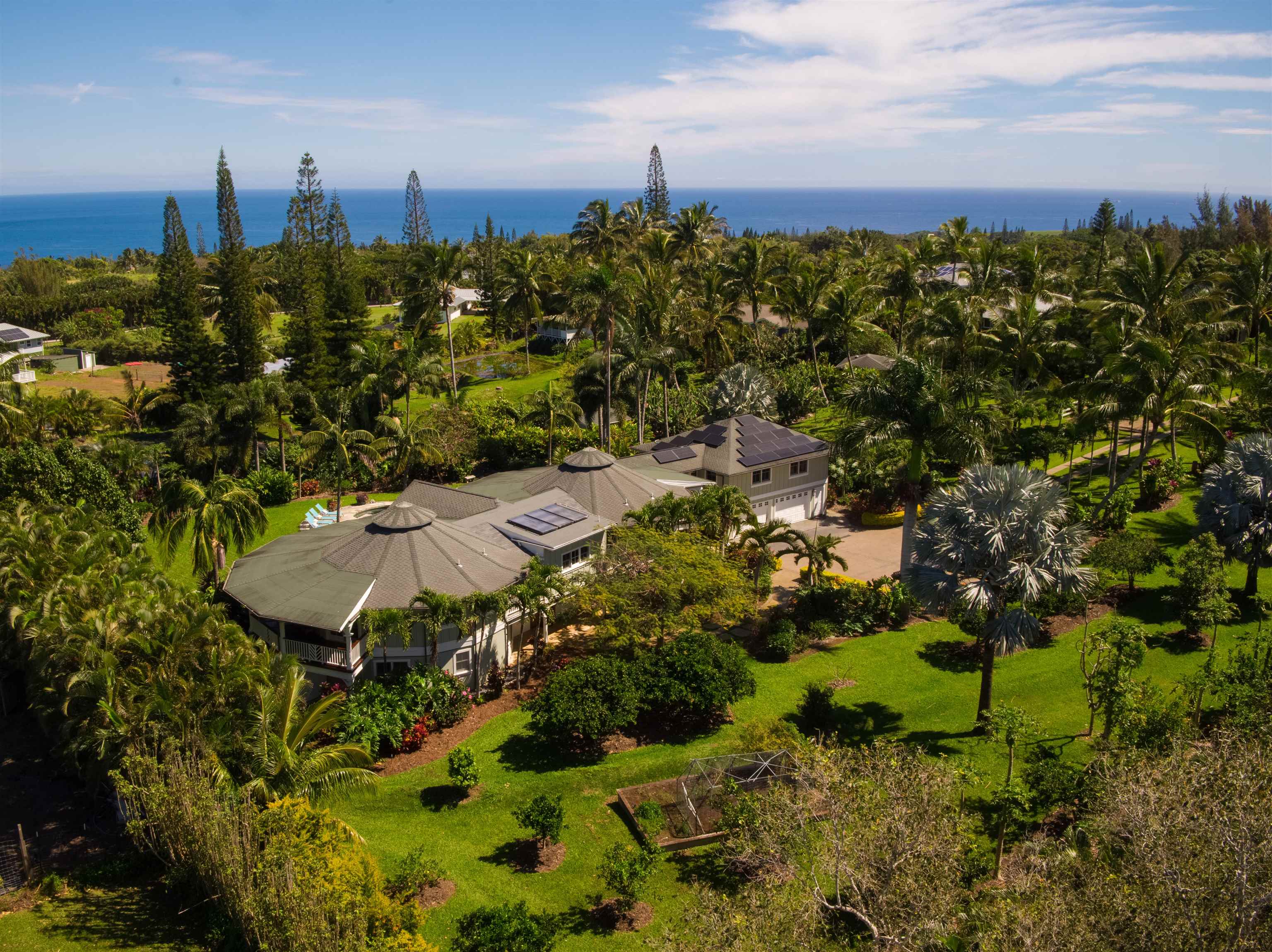 65 North Holokai Road Haiku, HI 96708 - Photo 45 of 50 a view of a lake