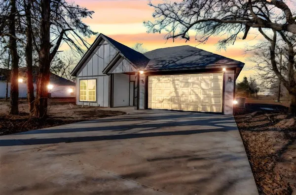 $248,000 | 420 Kelly Lane, Seven Points, TX 75143