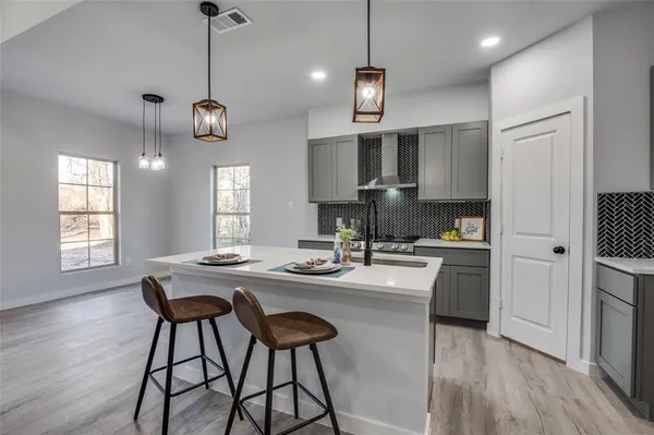 $248,000 | 420 Kelly Lane, Seven Points, TX 75143