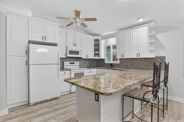 $805,000 | 9275 Southeast Mercury Street, Hobe Sound, FL 33455