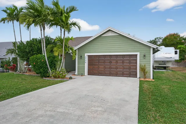 $805,000 | 9275 Southeast Mercury Street, Hobe Sound, FL 33455