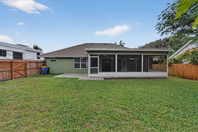 $805,000 | 9275 Southeast Mercury Street, Hobe Sound, FL 33455