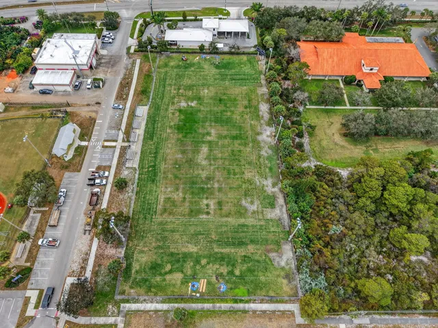 $805,000 | 9275 Southeast Mercury Street, Hobe Sound, FL 33455