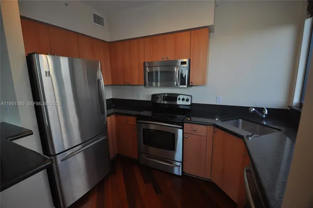 $4,950 | 1330 West Avenue, Unit 1113, Miami Beach, FL 33139