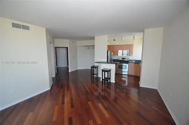 $4,950 | 1330 West Avenue, Unit 1113, Miami Beach, FL 33139