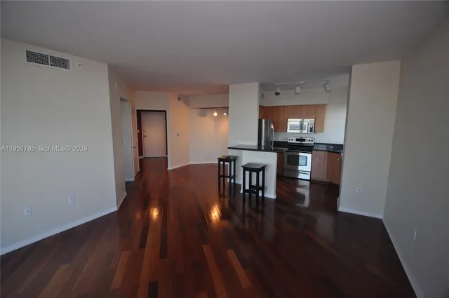 $4,950 | 1330 West Avenue, Unit 1113, Miami Beach, FL 33139