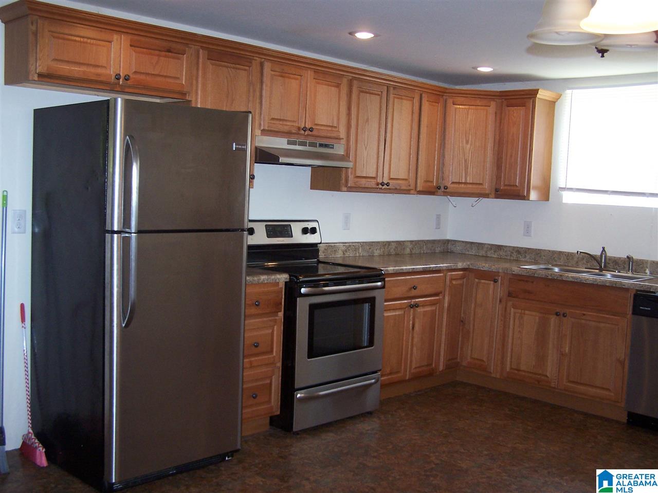 2270 Elvester Road Warrior, AL 35180 - Photo 3 of 31