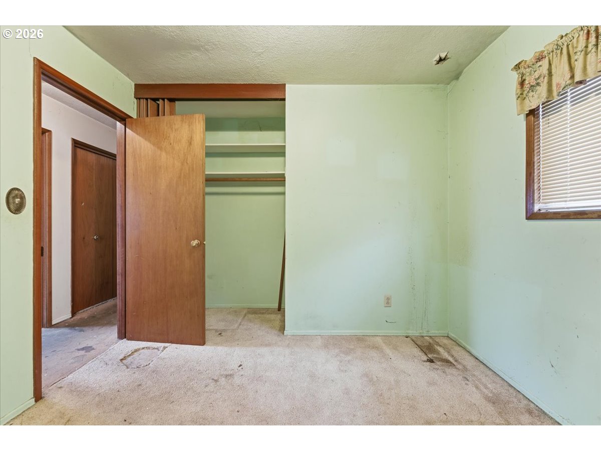 12333 Southeast Madison Street Portland, OR 97233 - Photo 22 of 28 a view of an empty room