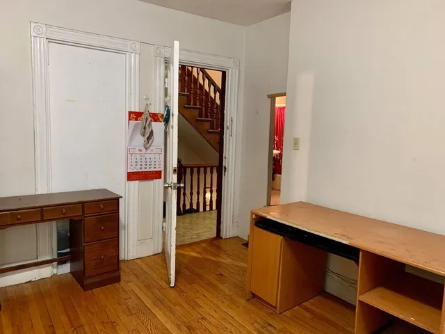 $2,975 | 236 Cypress Street, Unit 2, Brookline, MA 02445