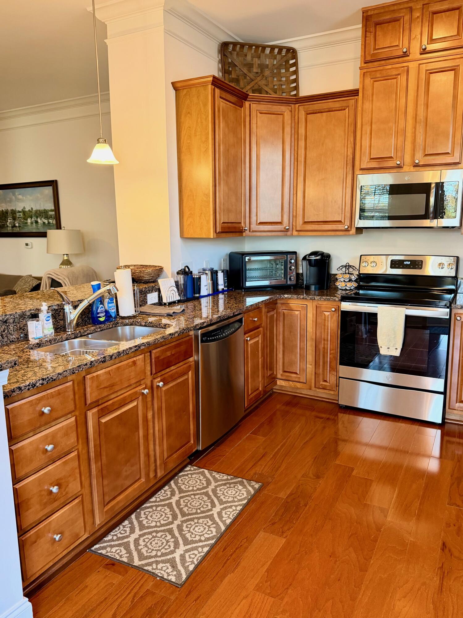 200 River Landing Drive, Unit D202 Daniel Island, SC 29492 - Photo 14 of 47 Kitchen