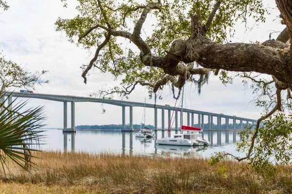 $3,400 | 200 River Landing Drive, Unit D202, Daniel Island, SC 29492