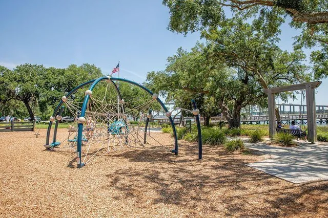 $3,500 | 200 River Landing Drive, Unit D202, Daniel Island, SC 29492