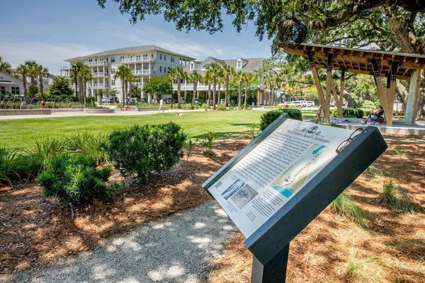 $3,400 | 200 River Landing Drive, Unit D202, Daniel Island, SC 29492