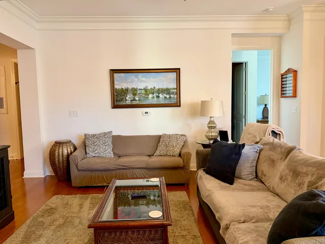 $3,500 | 200 River Landing Drive, Unit D202, Daniel Island, SC 29492