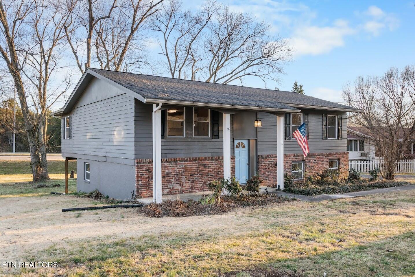 104 Macon Lane Oak Ridge, TN 37830 - Photo 2 of 36 030A8259