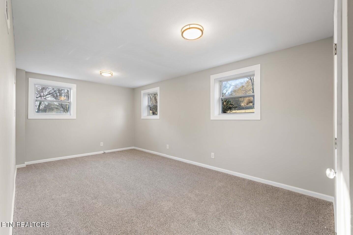 104 Macon Lane Oak Ridge, TN 37830 - Photo 29 of 36 030A8210