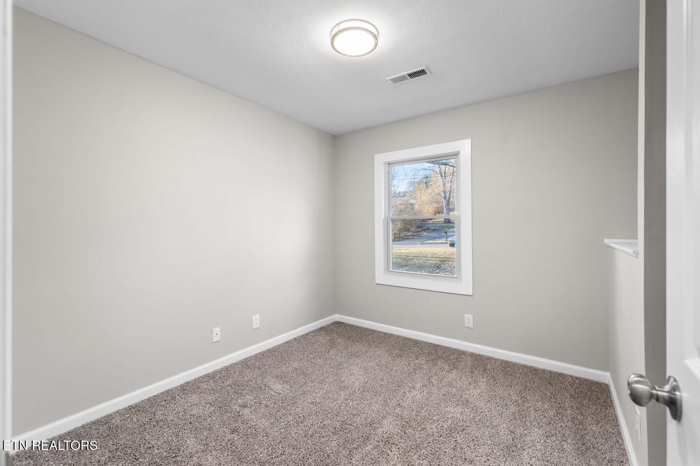 104 Macon Lane Oak Ridge, TN 37830 - Photo 31 of 36 030A8249