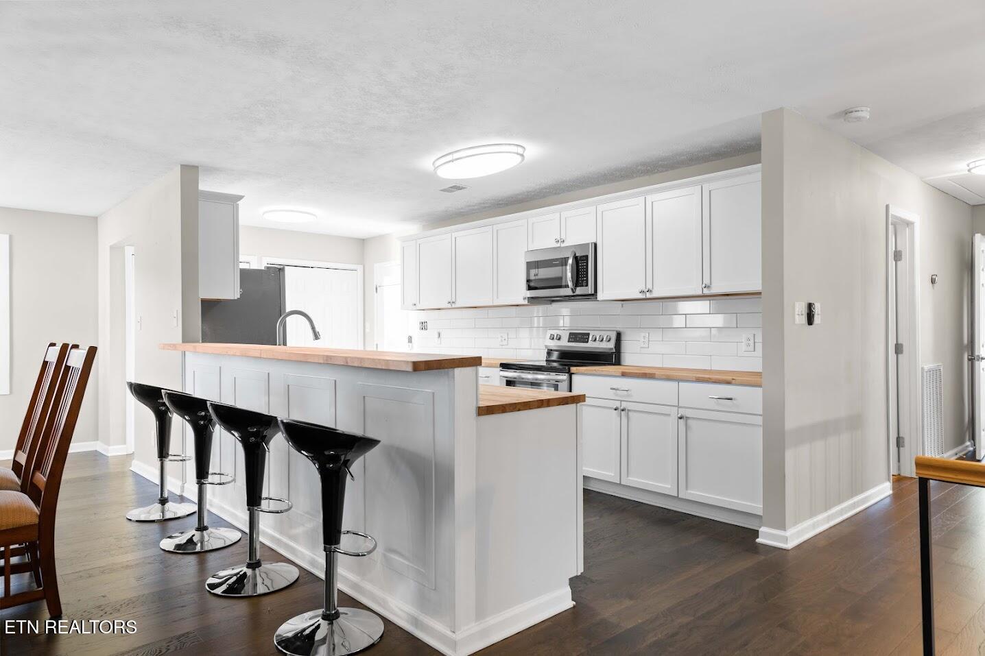 104 Macon Lane Oak Ridge, TN 37830 - Photo 5 of 36 030A8119