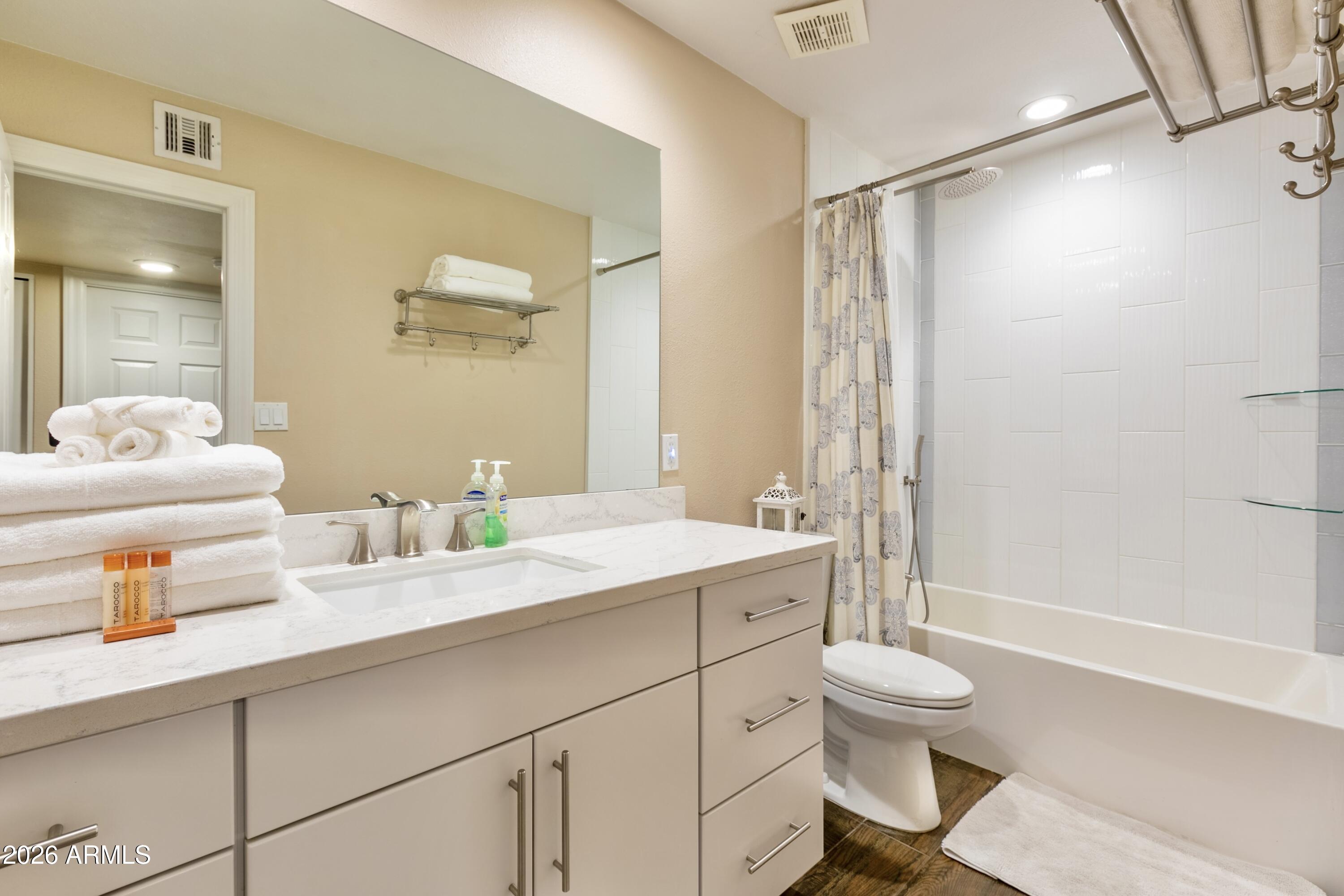8249 East Redwing Road Scottsdale, AZ 85250 - Photo 19 of 53 2022-08-15 13.34.48 (3)