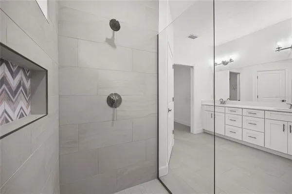 $472,900 | 1086 Southwest 67th Drive, Gainesville, FL 32607