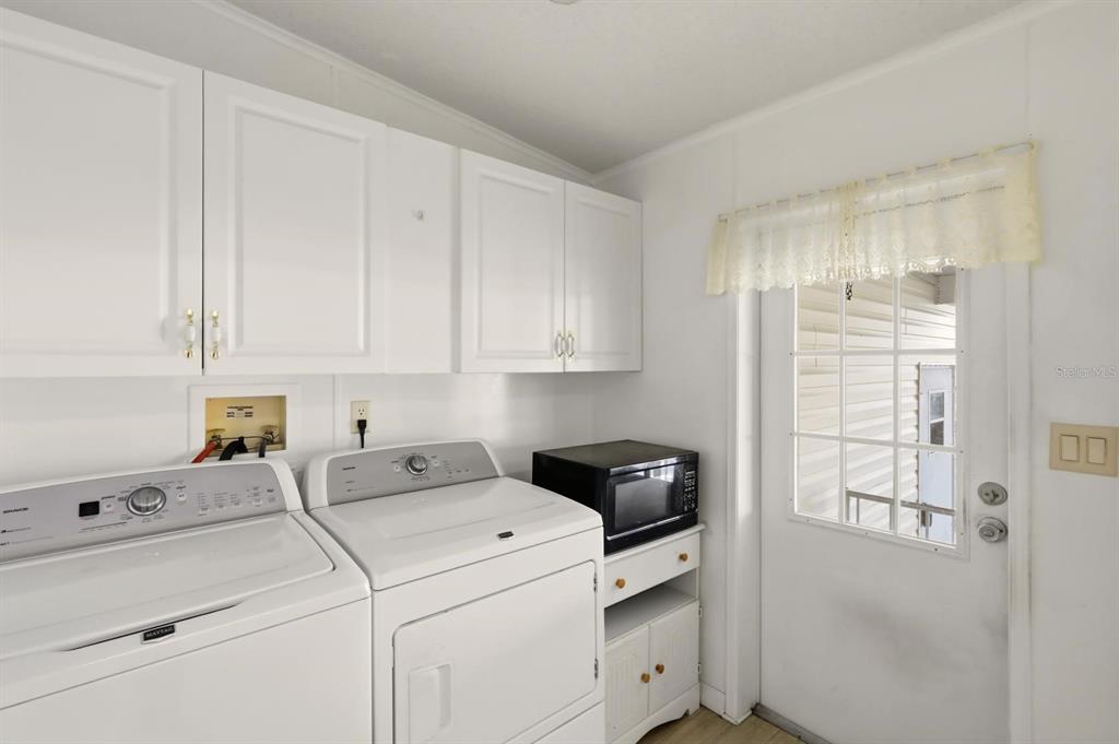 8414 Castle Garden Road Palmetto, FL 34221 - Photo 3 of 35
