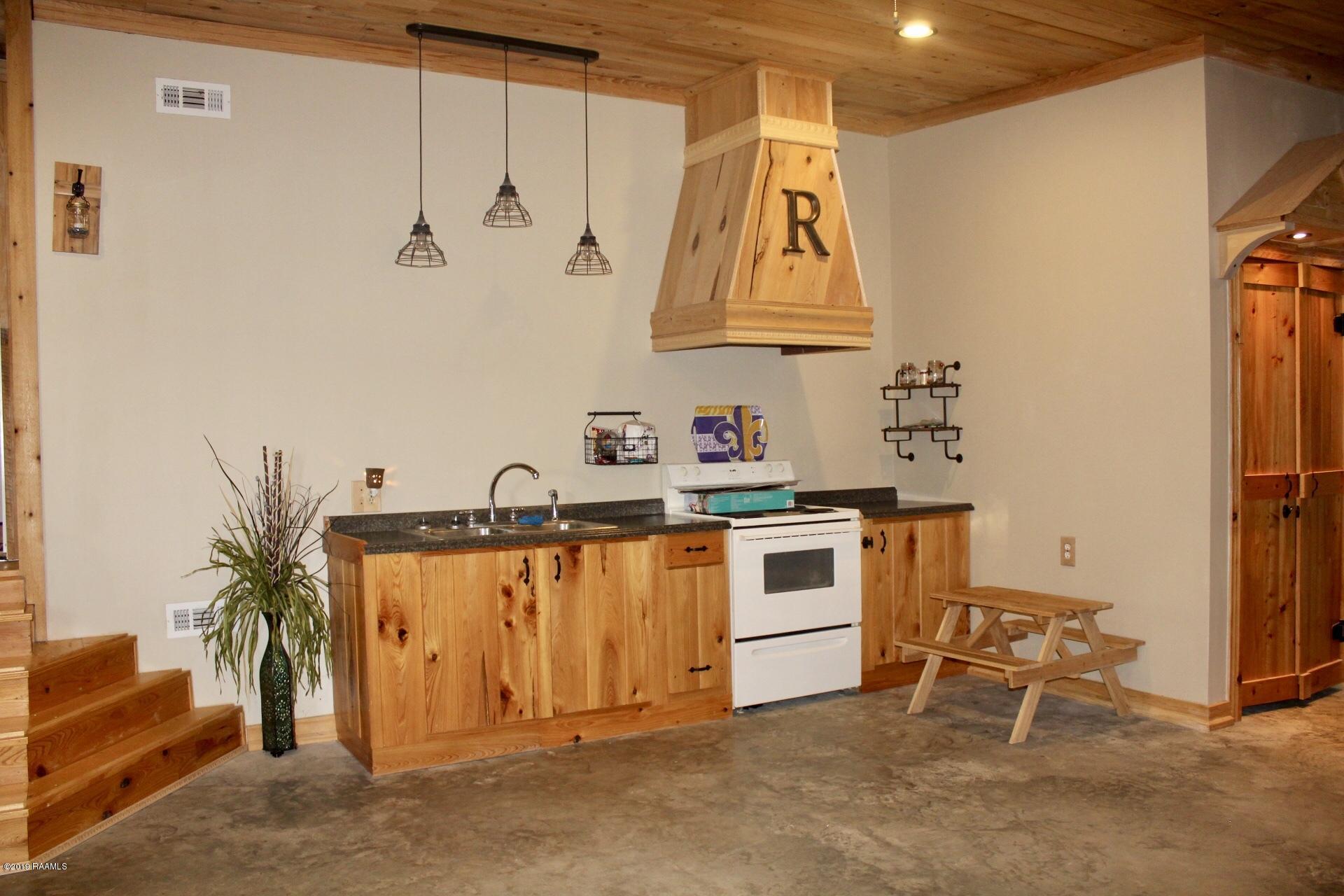 216 Brady Road Port Barre, LA 70577 - Photo 7 of 20 ADDITION-ENTERTAINING AREA