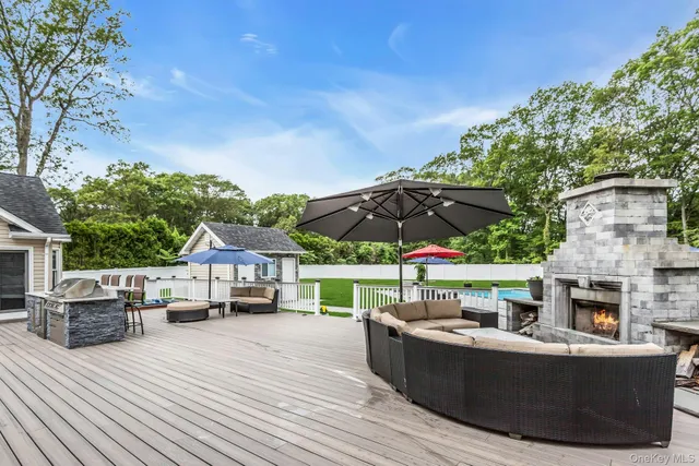 $2,050,000 | 21 Buttonwood Drive, Dix Hills, NY 11746