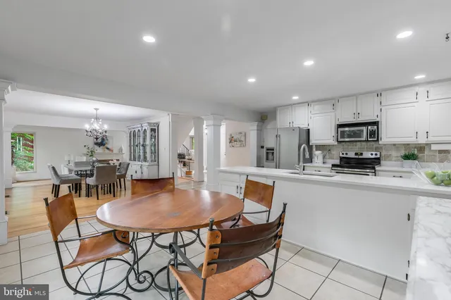 $1,720,000 | 4054 North 41st Street, McLean, VA 22101