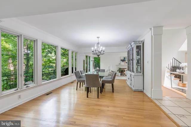 $1,720,000 | 4054 North 41st Street, McLean, VA 22101