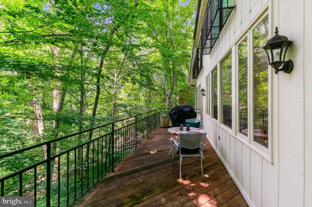 $1,720,000 | 4054 North 41st Street, McLean, VA 22101