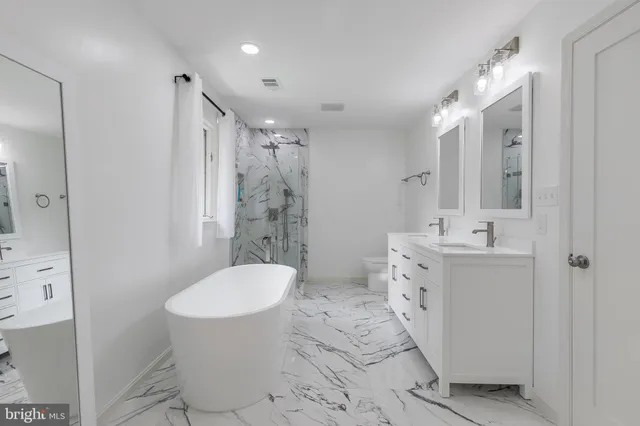 $1,720,000 | 4054 North 41st Street, McLean, VA 22101