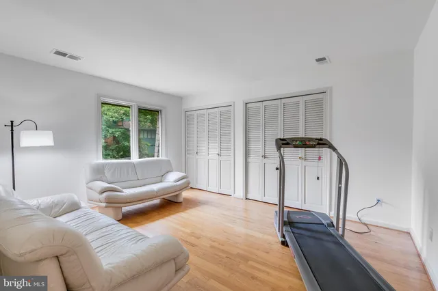 $1,720,000 | 4054 North 41st Street, McLean, VA 22101