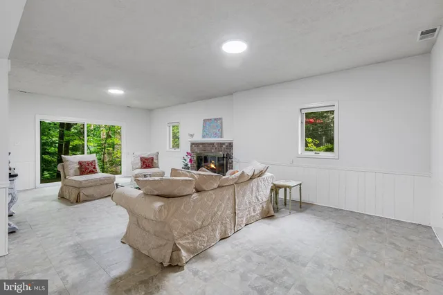 $1,720,000 | 4054 North 41st Street, McLean, VA 22101