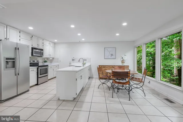 $1,720,000 | 4054 North 41st Street, McLean, VA 22101