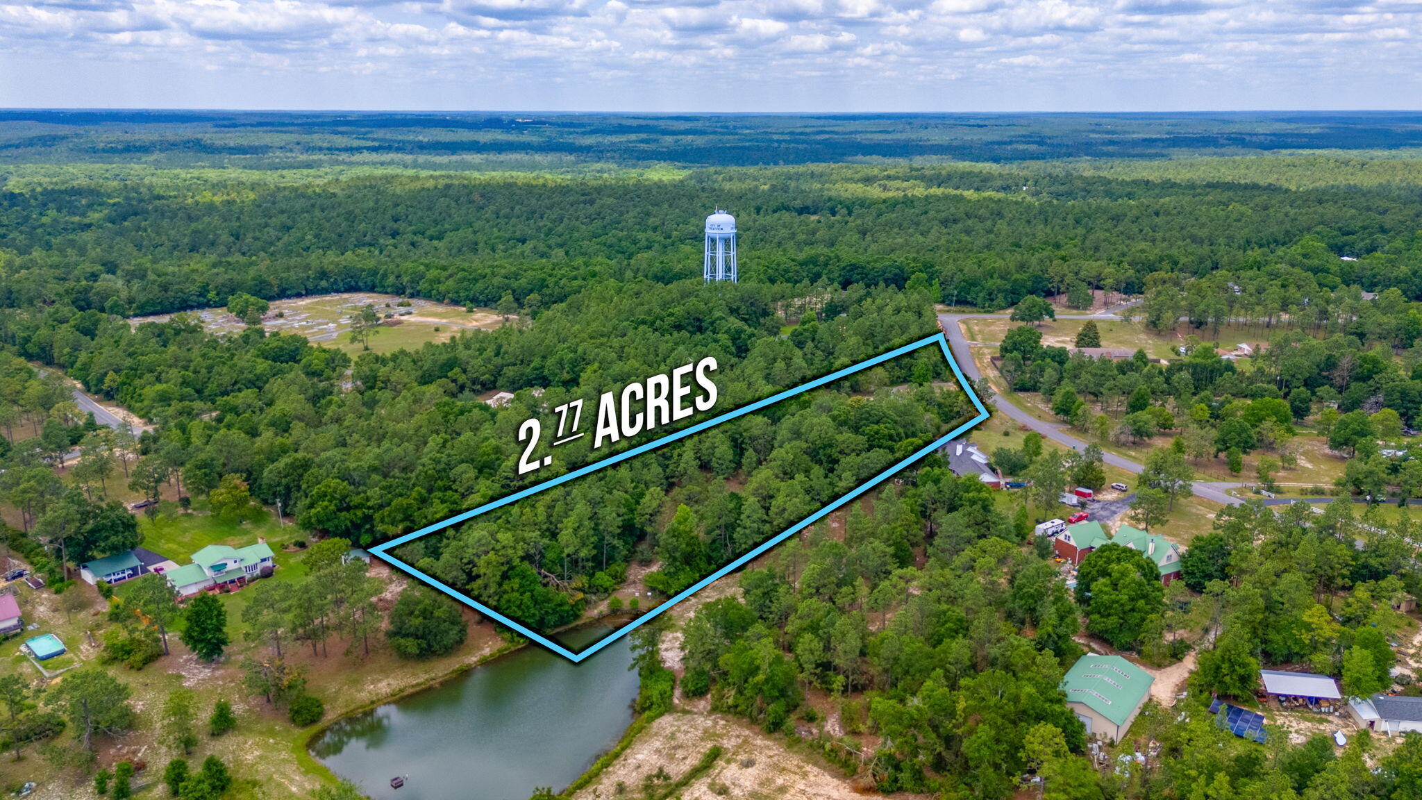 5710 Seminole Drive Crestview, FL 32536 - Photo 5 of 17 a view of a green field with sitting area