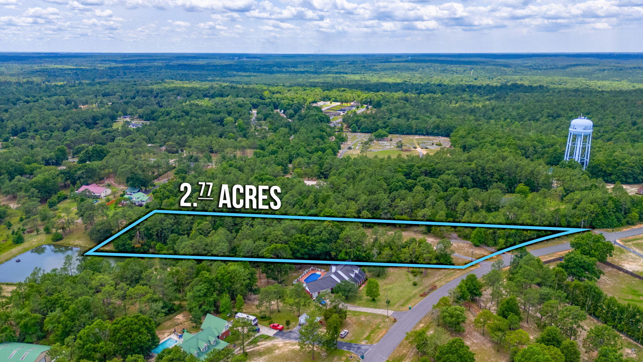 5710 Seminole Drive Crestview, FL 32536 - Photo 6 of 17 a view of a outdoor space