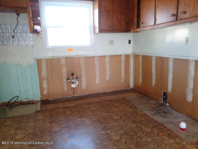 1305 River Road Belmar, NJ 07719 - Photo 5 of 14 DSC01279