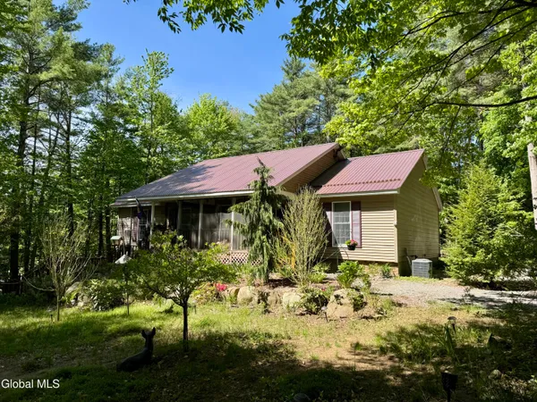 $399,900 | 324 1st Street, Corinth, NY 12822