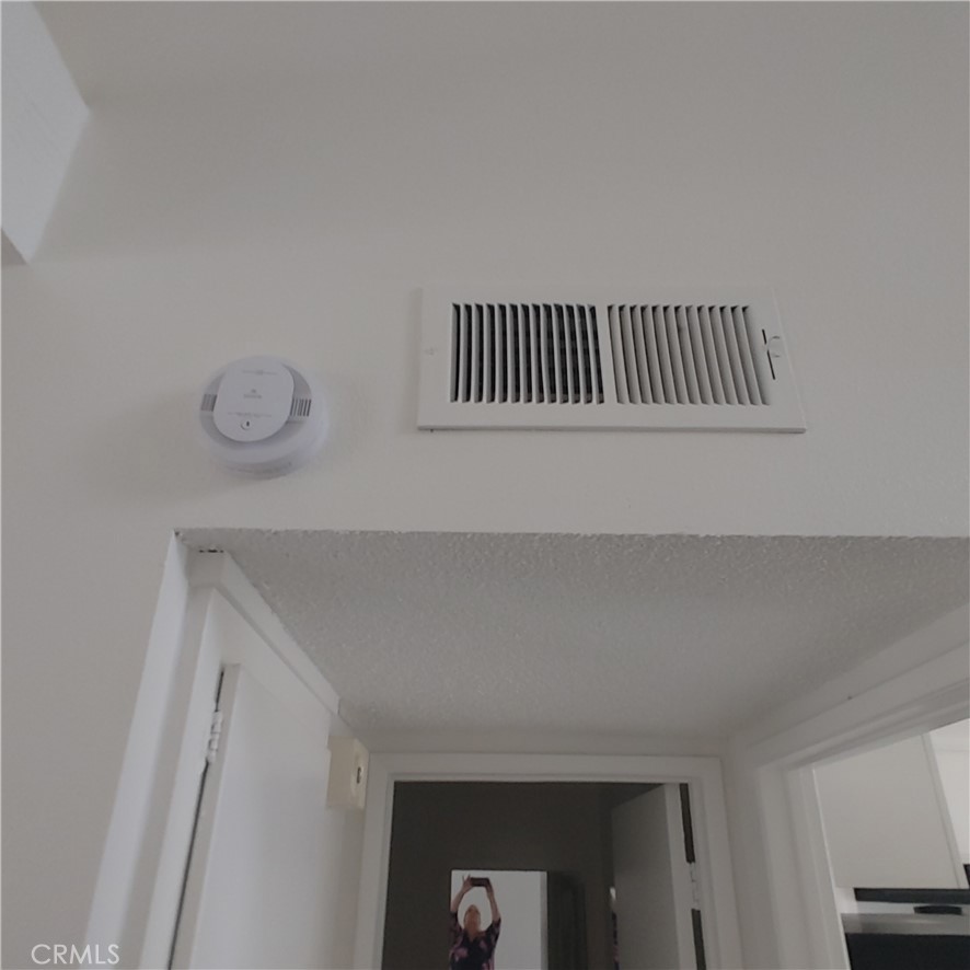 1860 South Vía Bandera Whittier, CA 90601 - Photo 29 of 39 smoke & carbon monoxide