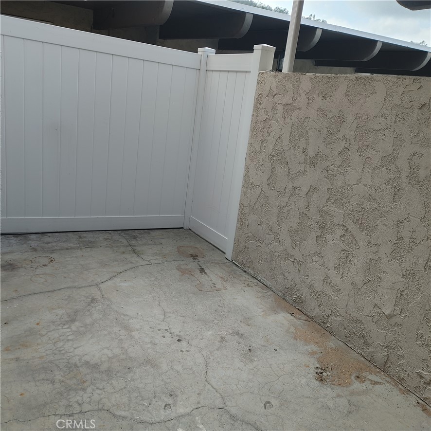 1860 South Vía Bandera Whittier, CA 90601 - Photo 3 of 39 Fenced front porch
