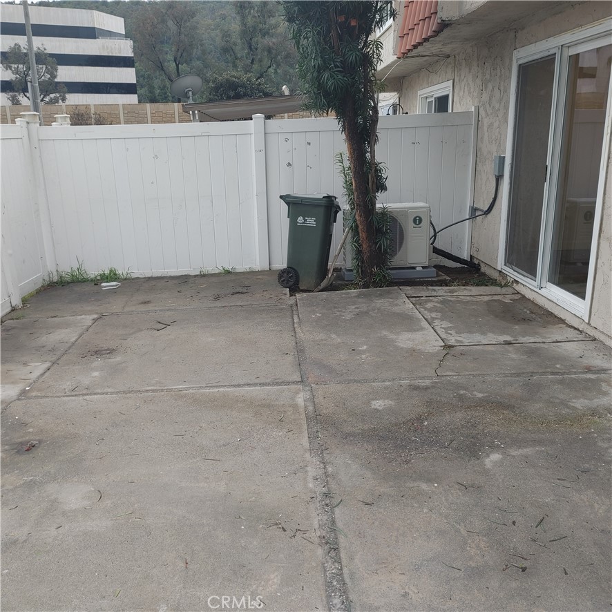 1860 South Vía Bandera Whittier, CA 90601 - Photo 31 of 39 rear patio