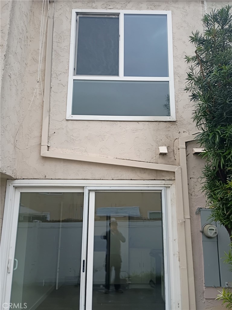 1860 South Vía Bandera Whittier, CA 90601 - Photo 32 of 39 rear