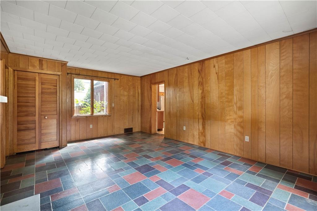 720 Perry Highway Pittsburgh, PA 15229 - Photo 18 of 39 a view of an empty room with a window